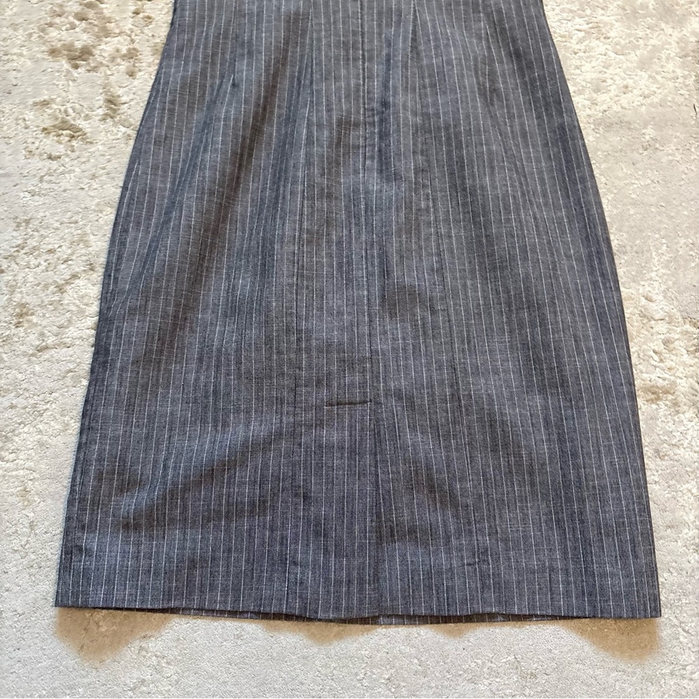 Suzy Shier Grey Pleated Bodice V Neck Pin Stripe Fitted Dress Size Small - Picture 11 of 12